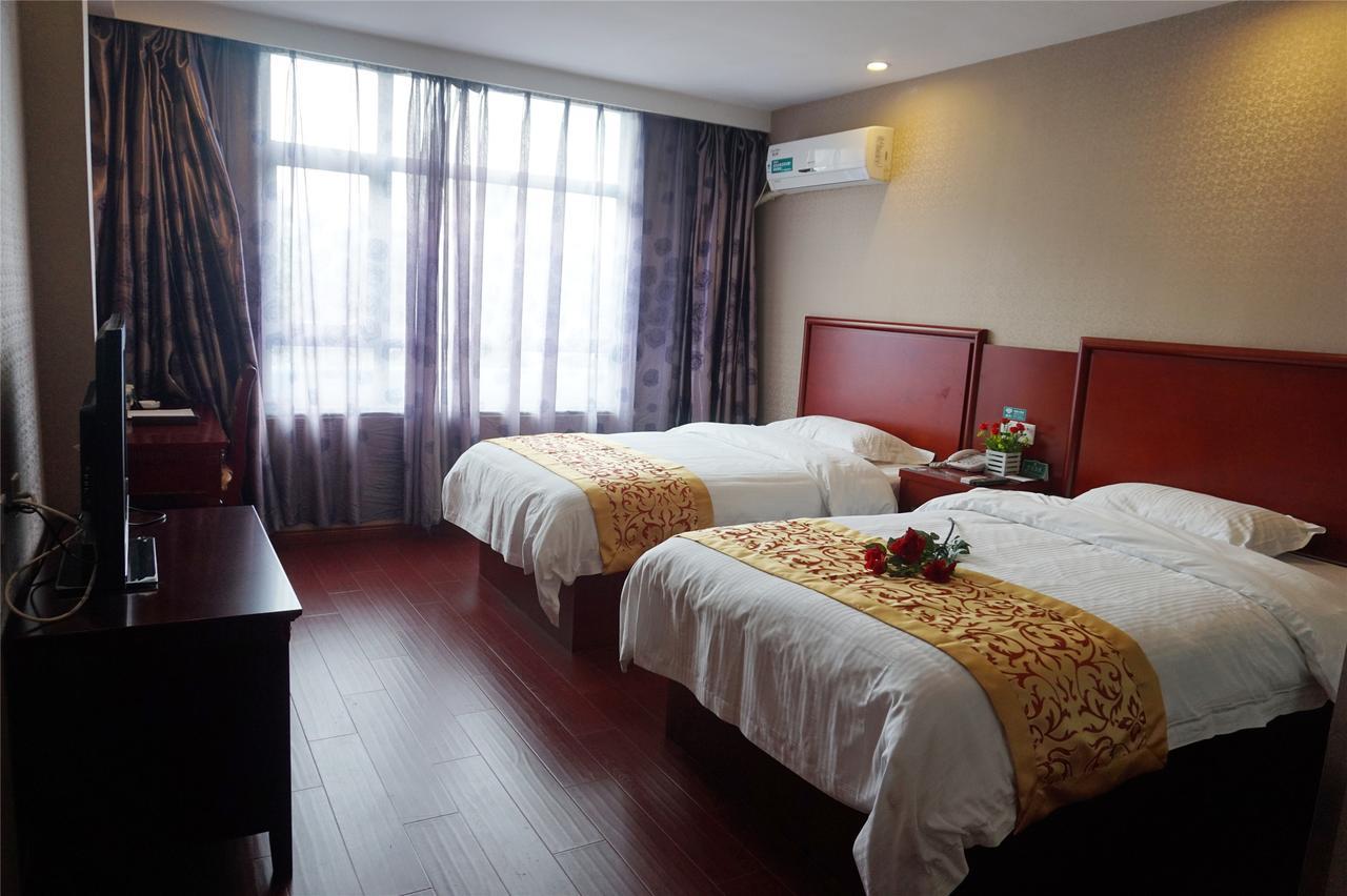 Greentree Inn Jiangsu Zhenjiang Dingmao Industrial Park Wode Square Express Hotel Екстериор снимка